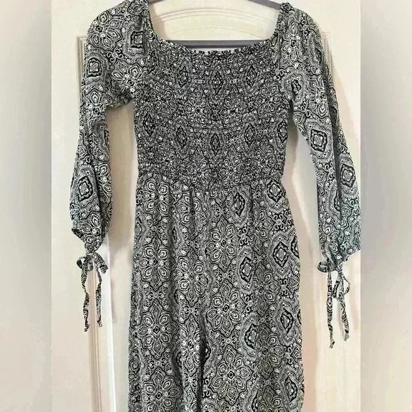 Live To Be Spoiled SZ XS Jumpsuit - Picture 2 of 10